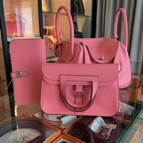 hermes rose shocking vs rose extreme|Hermes rose azalee pink.